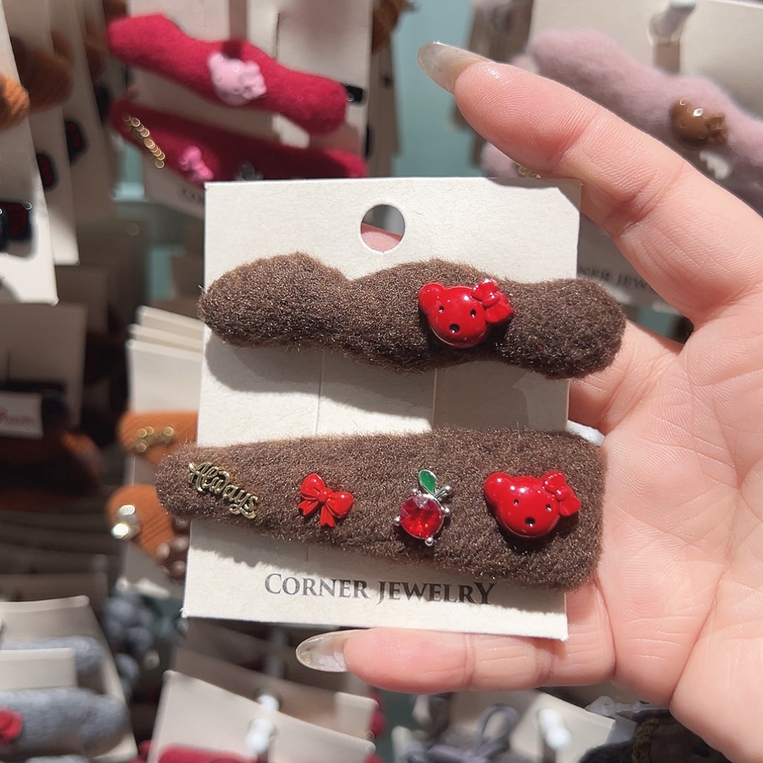 非金属咖色小熊鸭夹掰掰