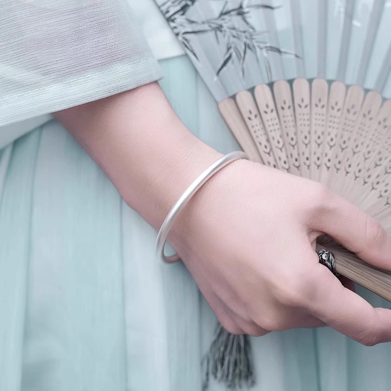 足银手镯 999纯银古法传承银手镯女足银镯子年轻款实心手环送女友