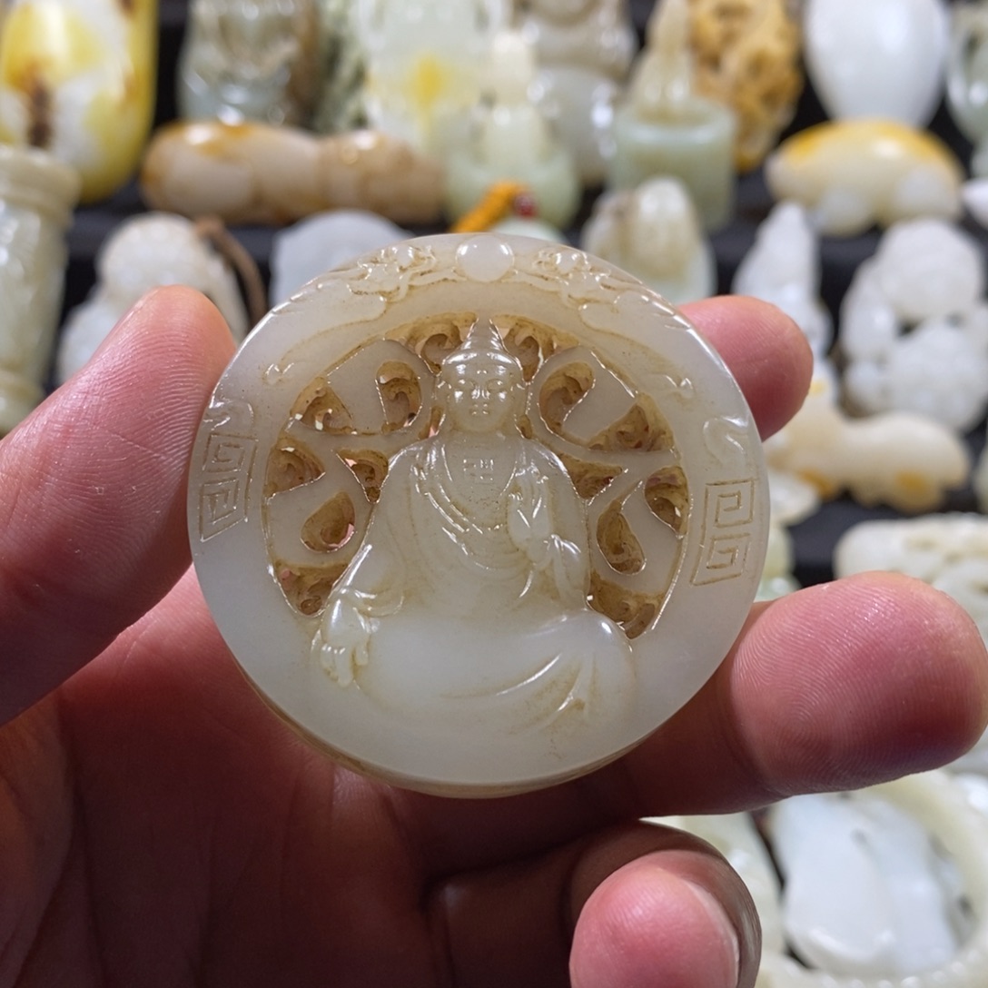 和田玉颈饰未镶嵌