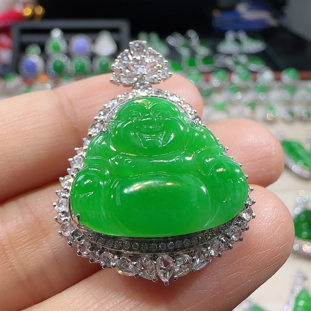 翡翠吊坠(不含链)18K金镶嵌