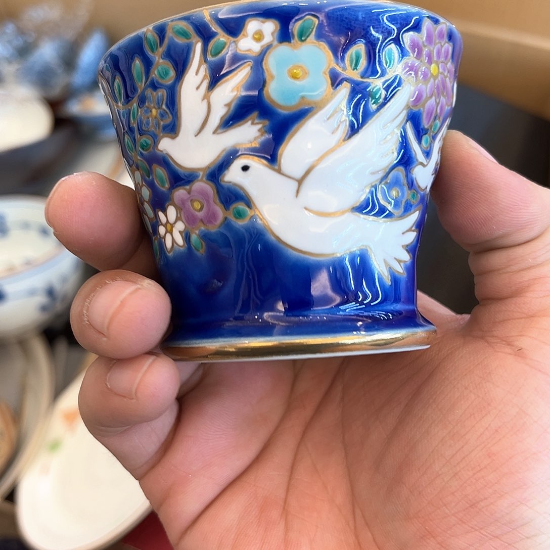 盖碗在家门口看到有条不归家