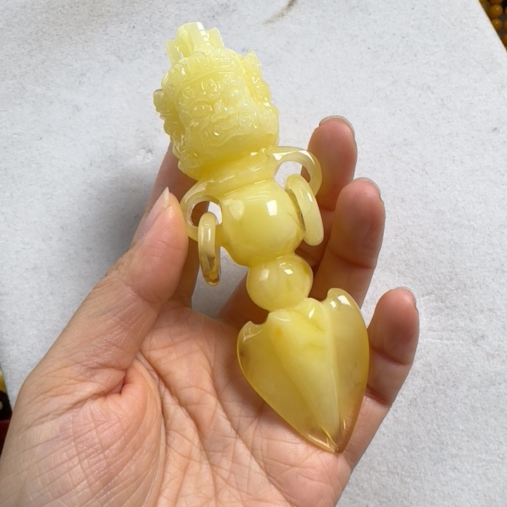 蜜蜡珠宝奇石未镶嵌