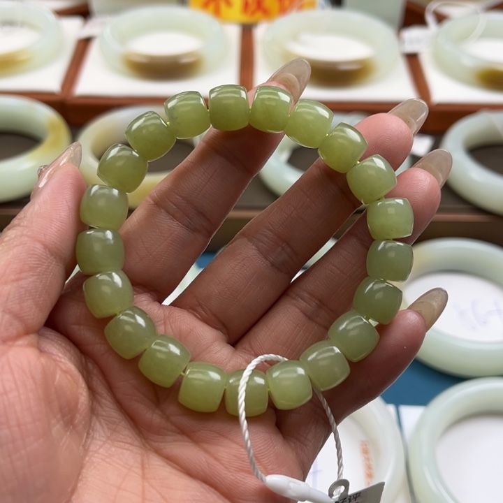 和田玉手串未镶嵌