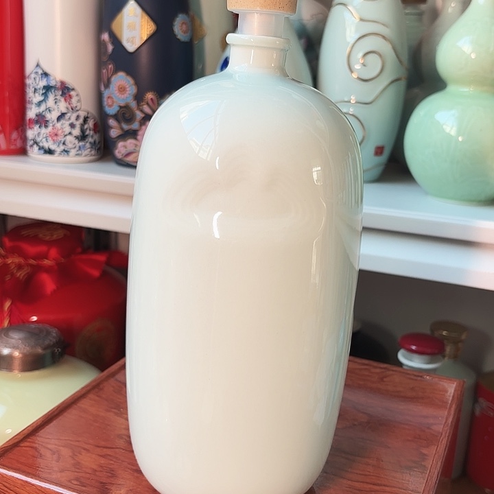 2斤云朵酒瓶2个 清仓默认微瑕