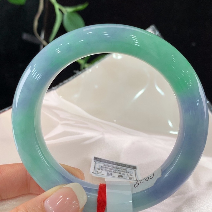 翡翠手镯未镶嵌111-0028