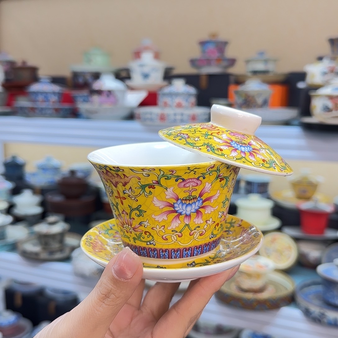 我们都在努力的生活呀