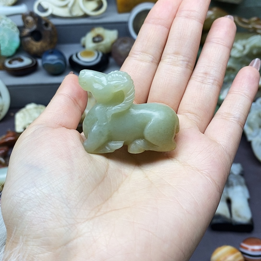 和田玉未镶嵌戒指