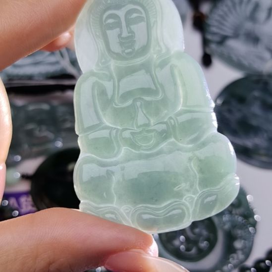 翡翠吊坠(不含链)未镶嵌