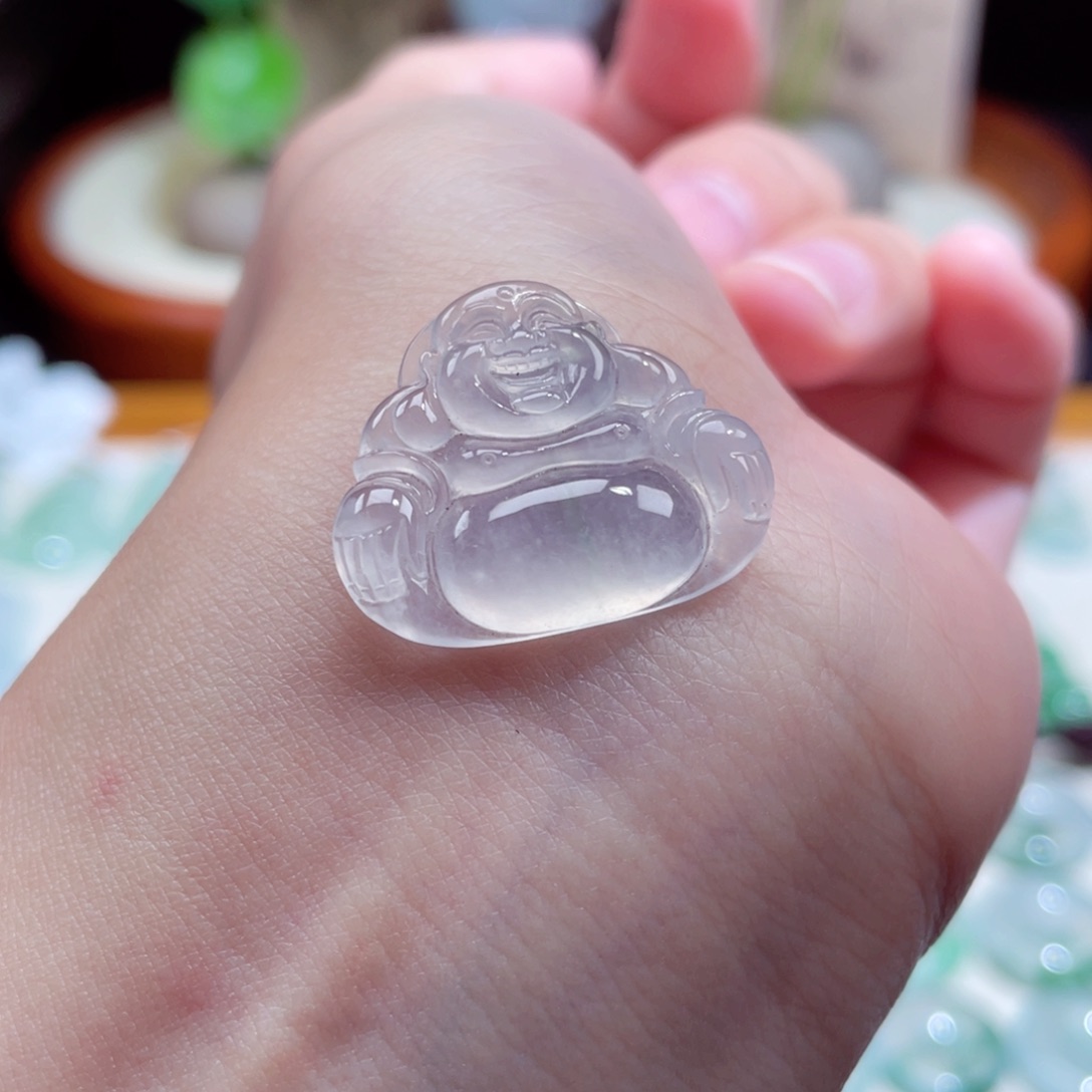 翡翠颈饰未镶嵌佛公