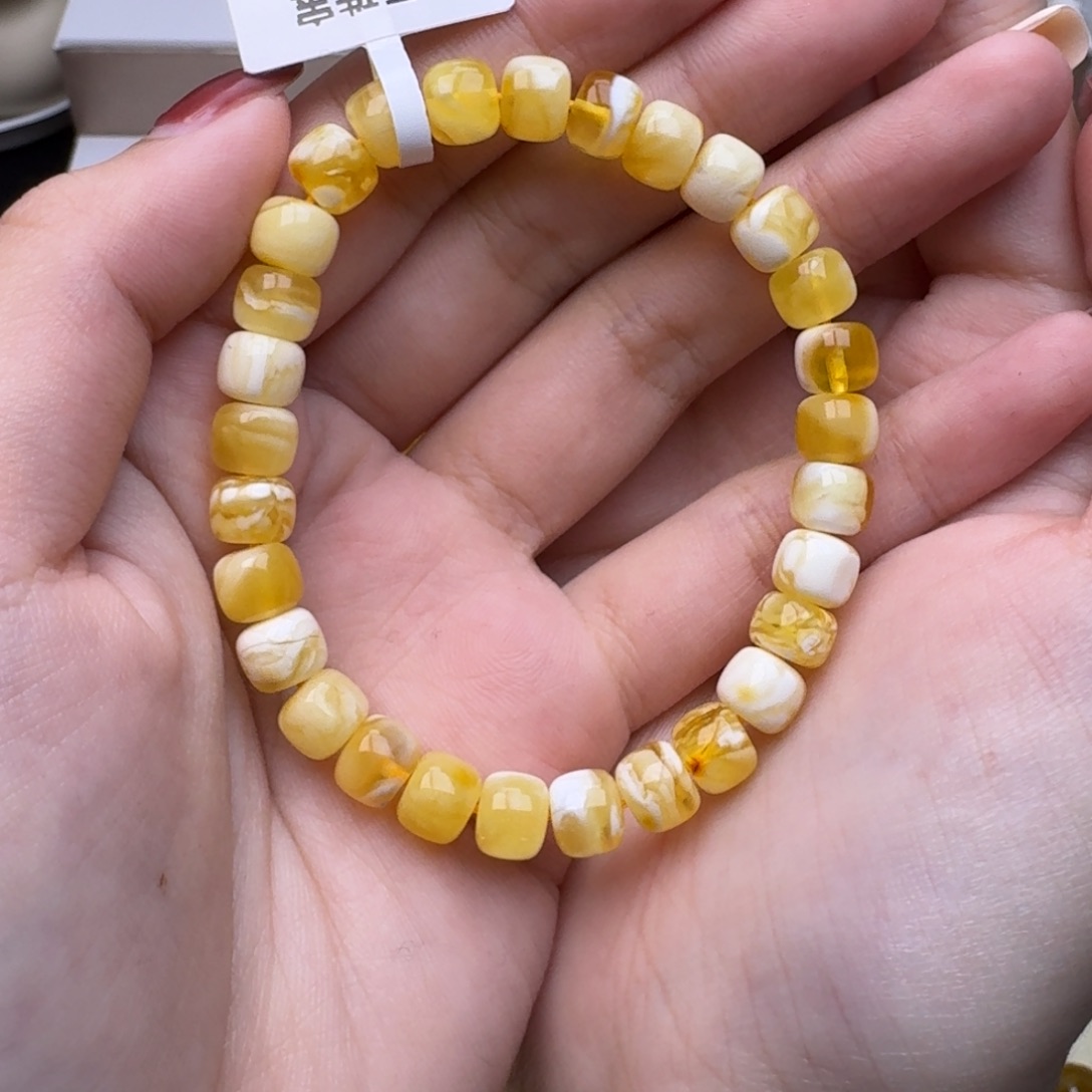 琥珀未镶嵌裸石13号