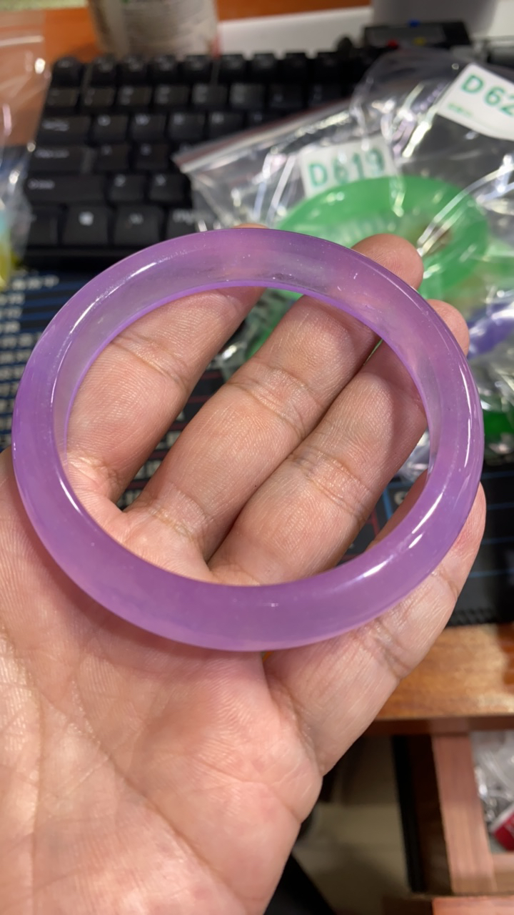 D 623 冰紫车轮手镯