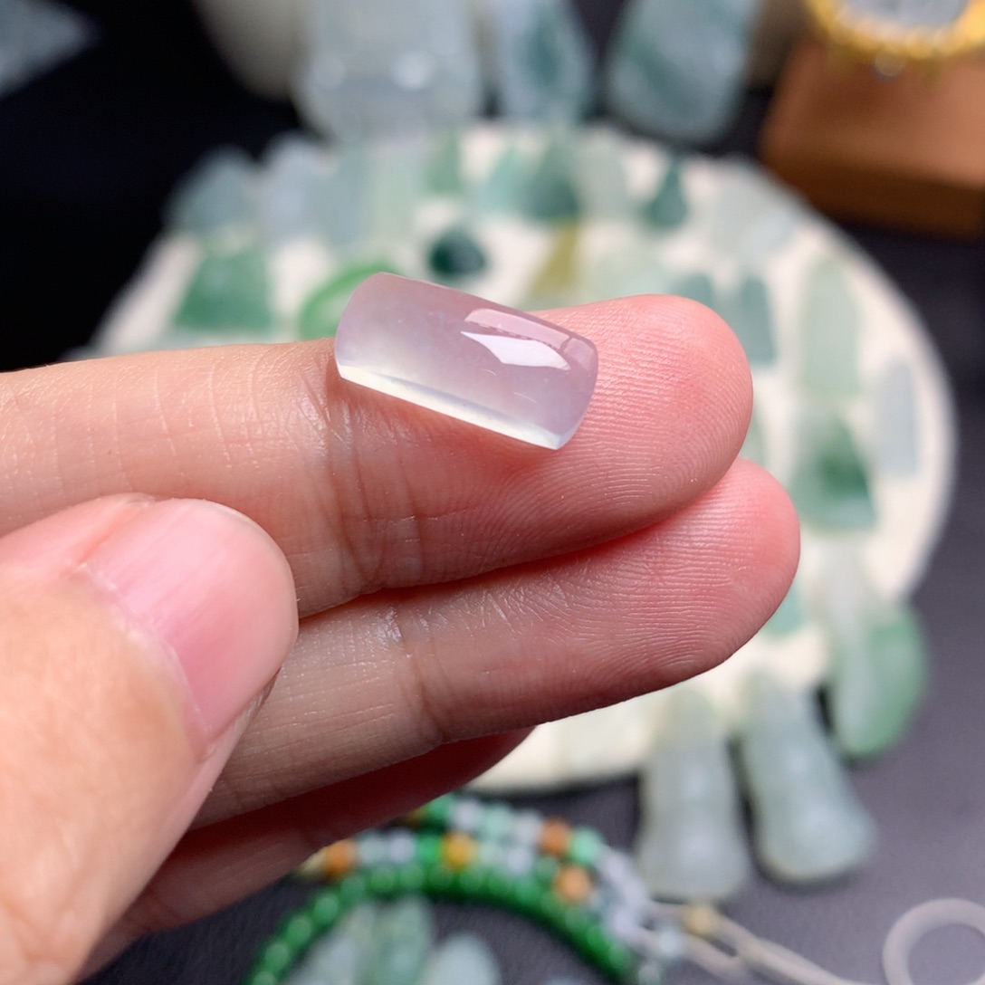 未镶嵌定制翡翠老*马鞍