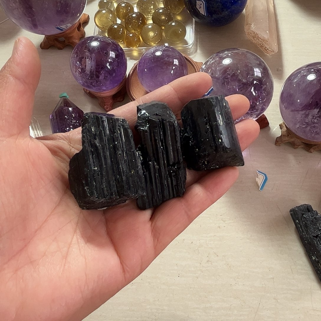 天然水晶原石未镶嵌烟晶葡*?