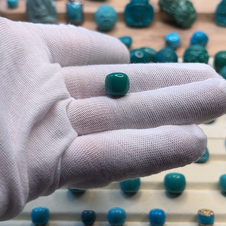 绿松石绿松石未镶嵌