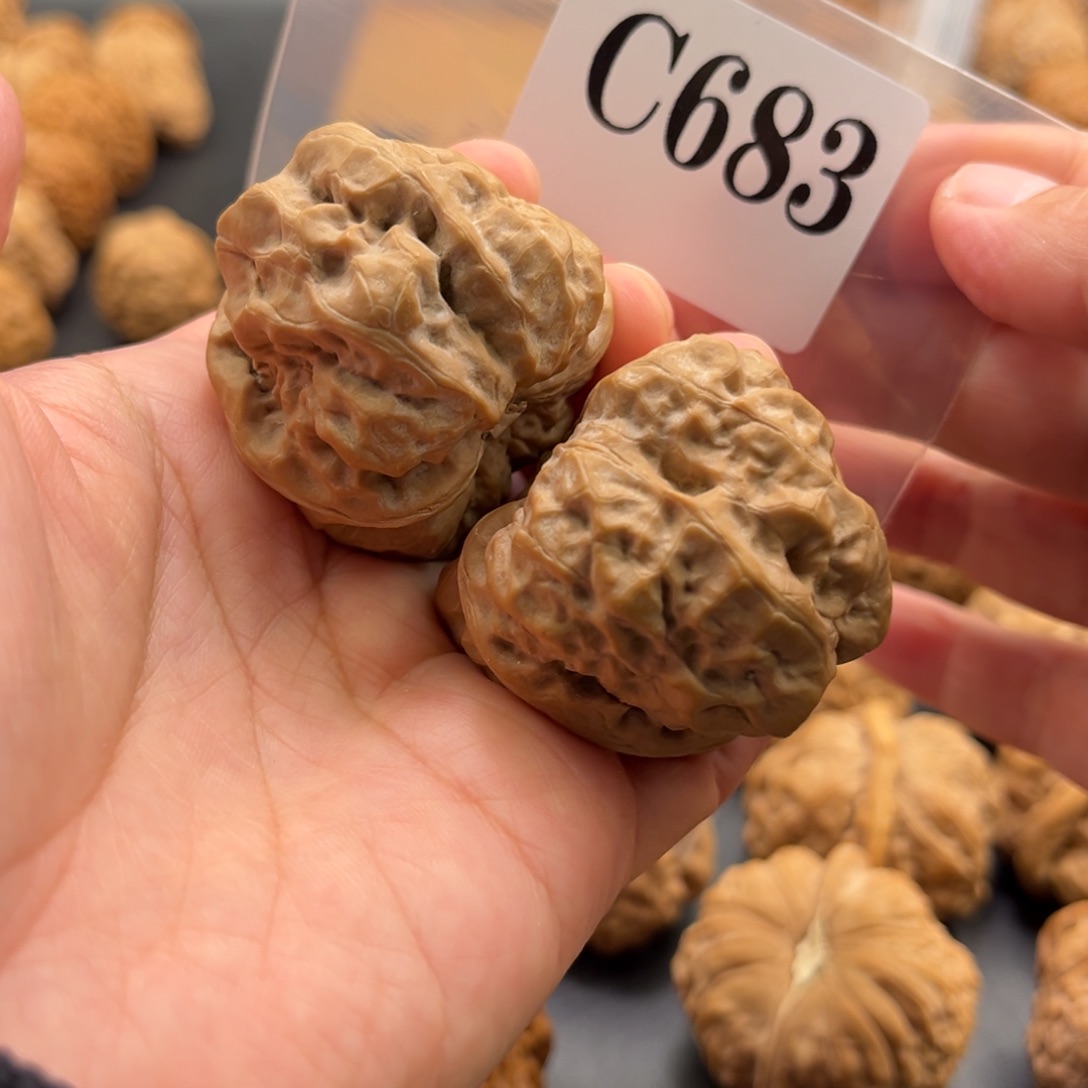 用***2文玩核桃把件蛙蛙精品39度44