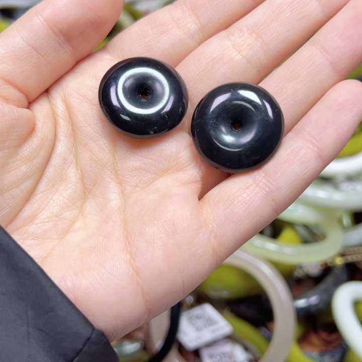 未镶嵌蛇纹石玉手链