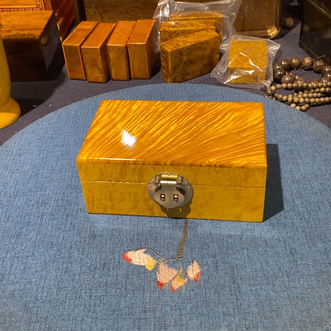 阴沉木25476757687089809