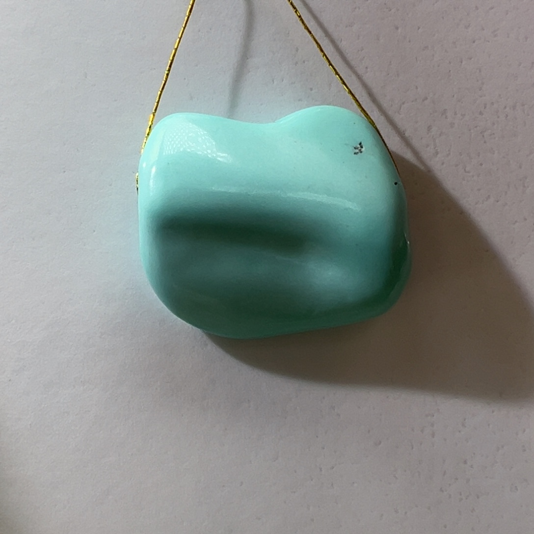 绿松石未镶嵌挂件