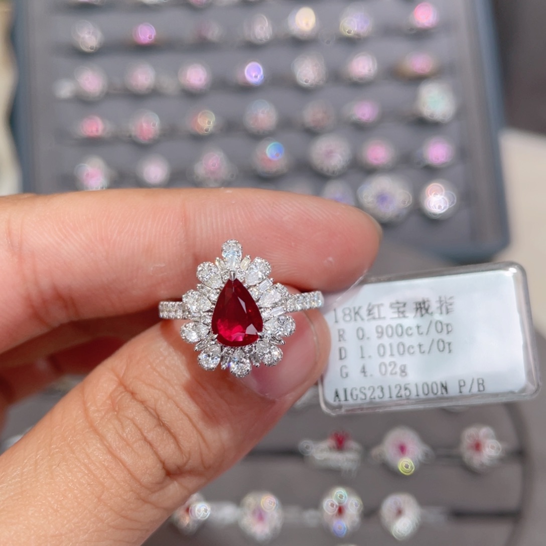 红宝石戒指18K金镶嵌0.9ct 无烧鸽血