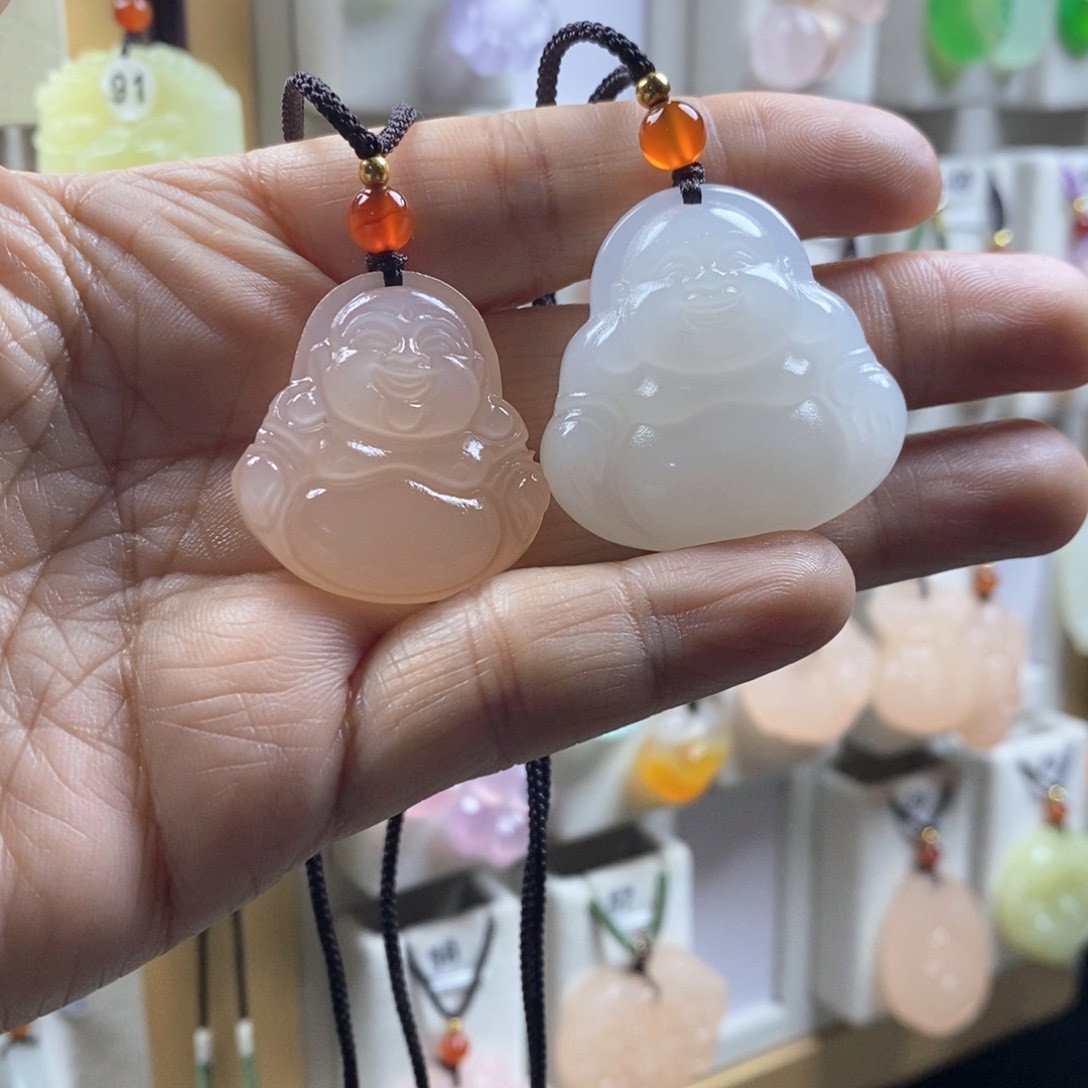 颈饰未镶嵌石英质玉（金丝玉）七**笙