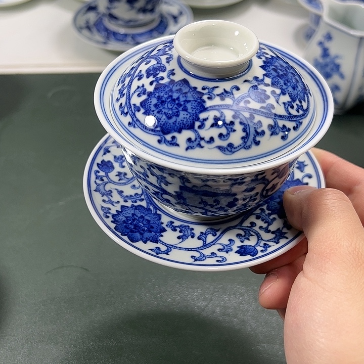 微瑕柴窑点工缠枝花卉元宝三才