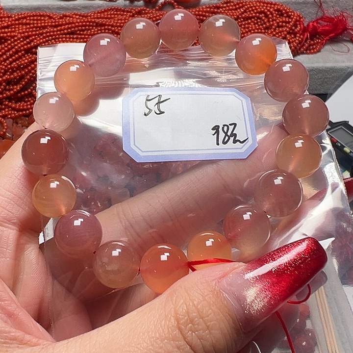 南红玛瑙手链未镶嵌