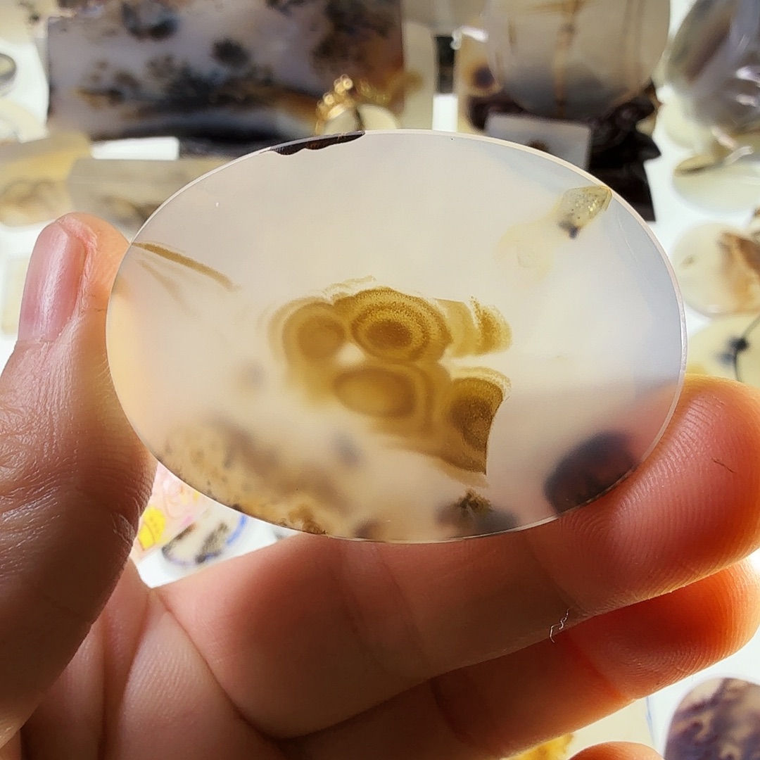 玛瑙/玉髓未镶嵌珠宝半成品