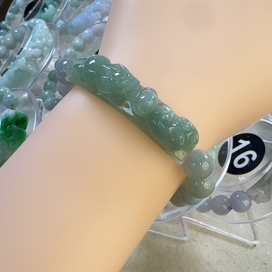 翡翠未镶嵌颈饰手牌5057