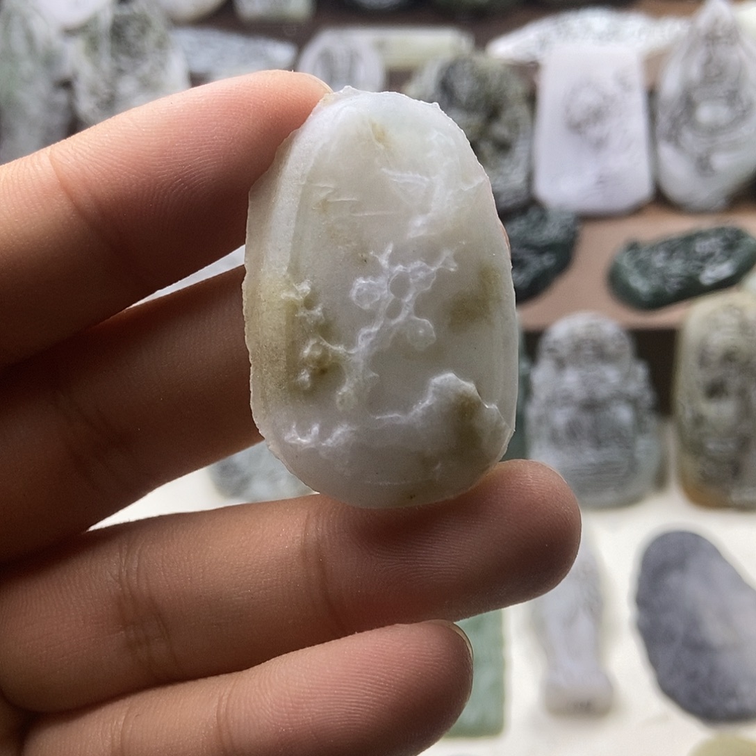 定制翡翠未镶嵌翡翠