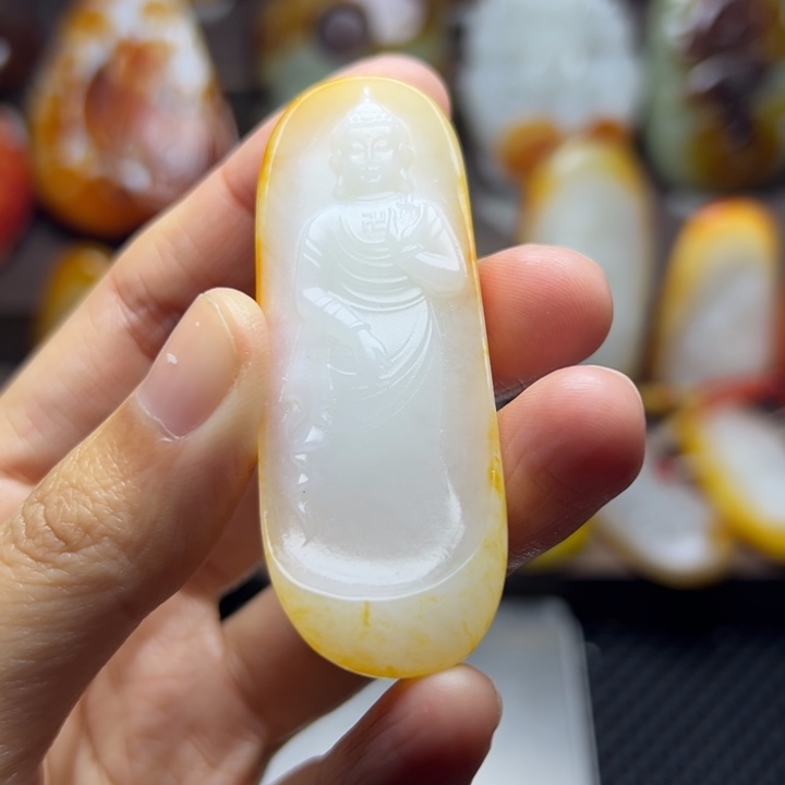 和田玉未镶嵌颈饰