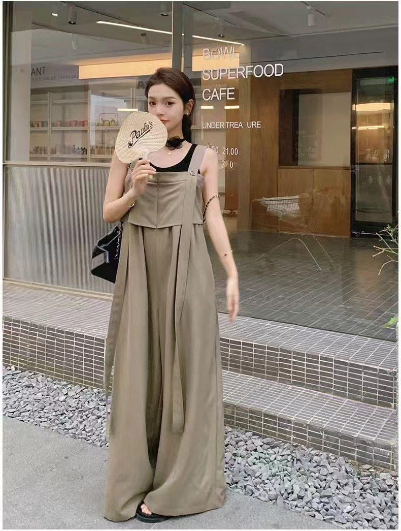 109 高级设计感背带裤女宽松大码垂感阔腿时尚连体