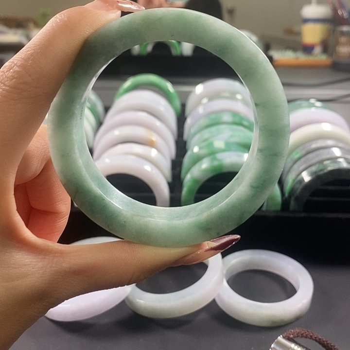 定制翡翠未镶嵌手镯88888888889