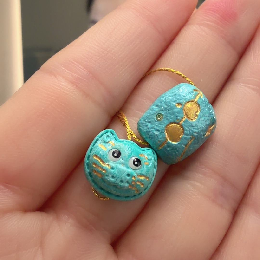 绿松石未镶嵌颈饰