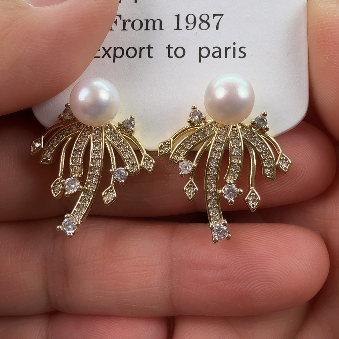 未镶嵌淡水珍珠耳饰