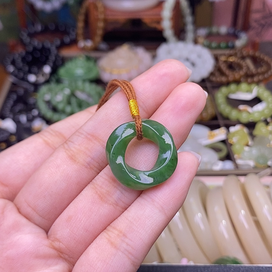 和田玉未镶嵌颈饰碧玉甜甜圈吊坠