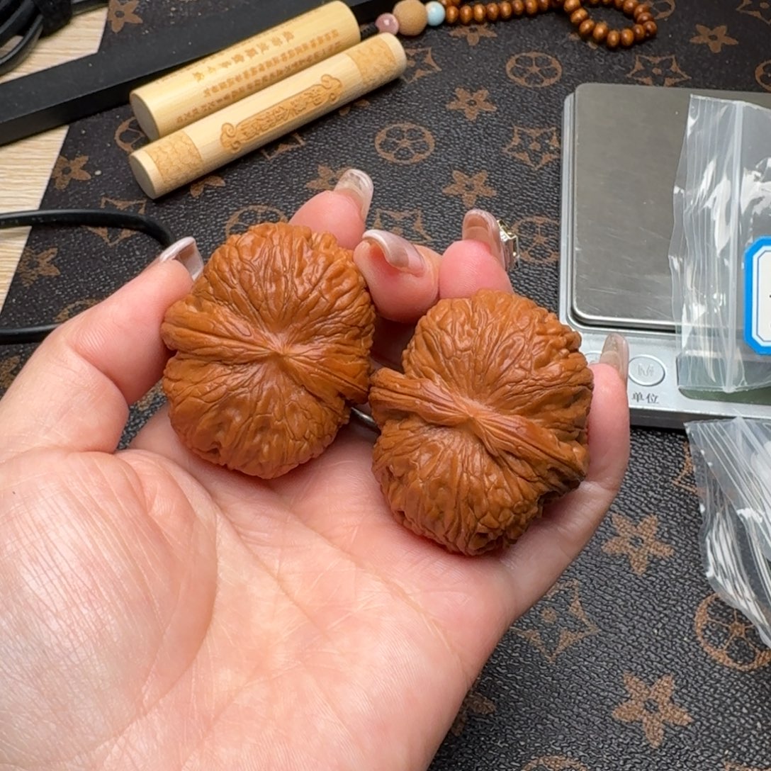 文玩核桃把件45元宝M079