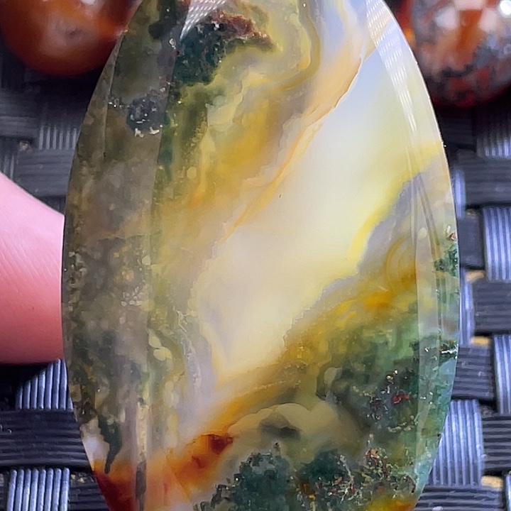 上***定未镶嵌颈饰玛瑙/玉髓