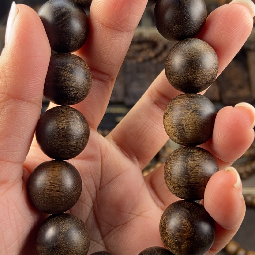沉香手串无*越南芽庄白棋楠