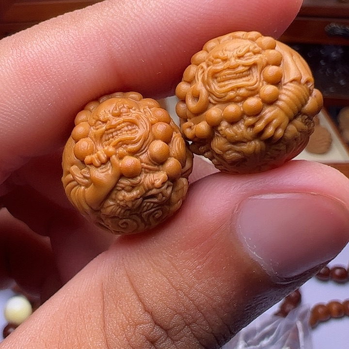 猴头核桃吊坠精工降龙伏虎一对18