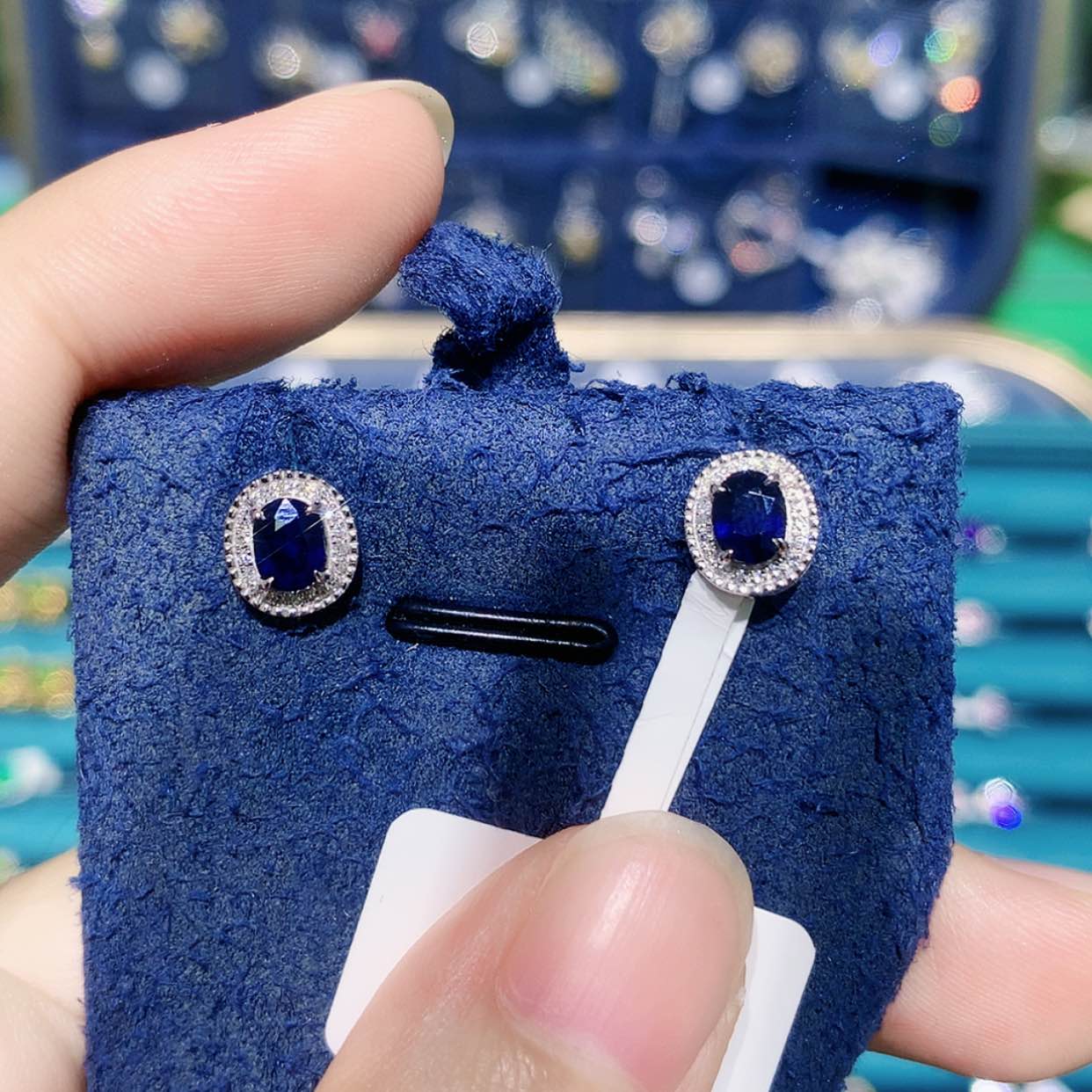 【闪购商品】耳饰蓝宝石铂Pt850镶嵌