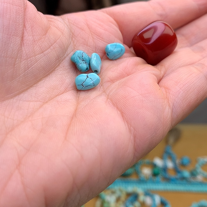 乌***咪玛瑙/玉髓未镶嵌原矿