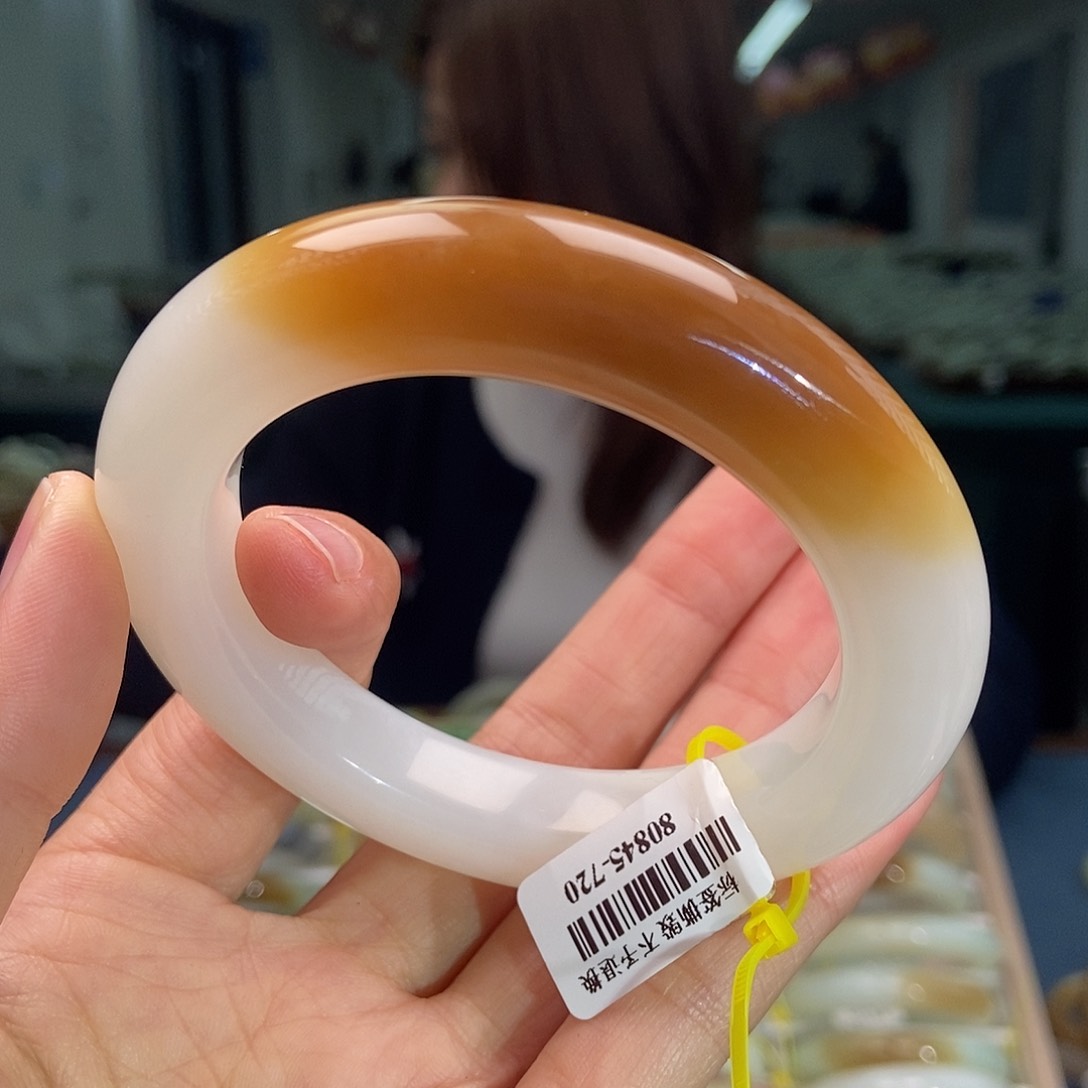 和田玉手镯未镶嵌57.0