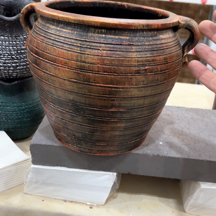 12.9-1瑕疵高20口20红金耳缸