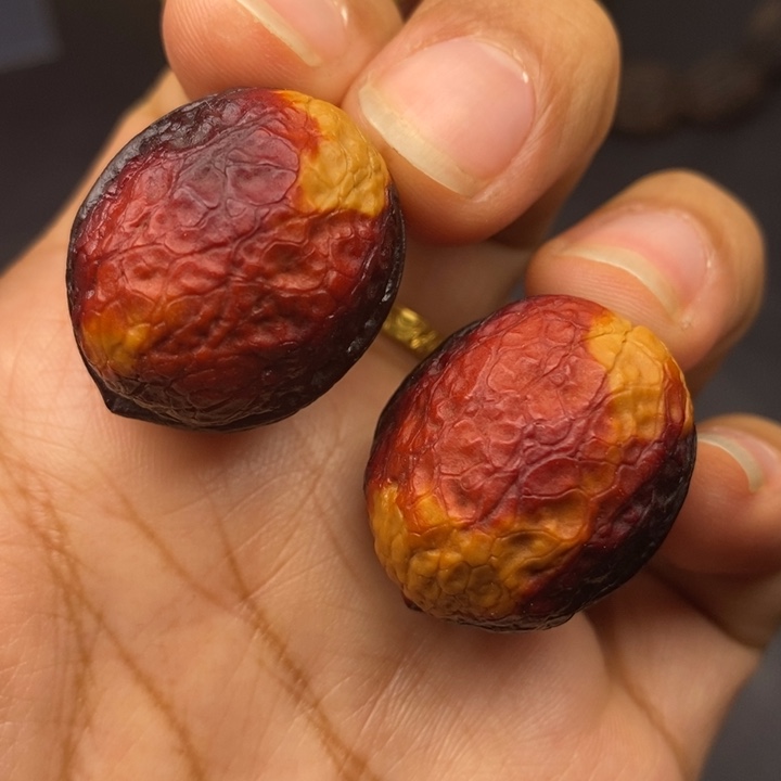 栤***啉文玩核桃吊坠26尺鸽子蛋