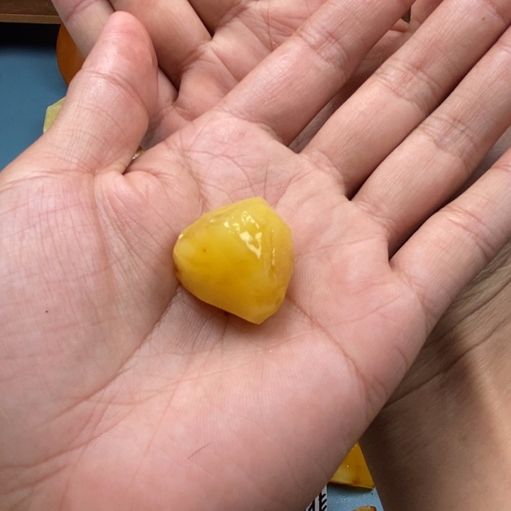 T***森定制琥珀未镶嵌蜜蜡原石定制