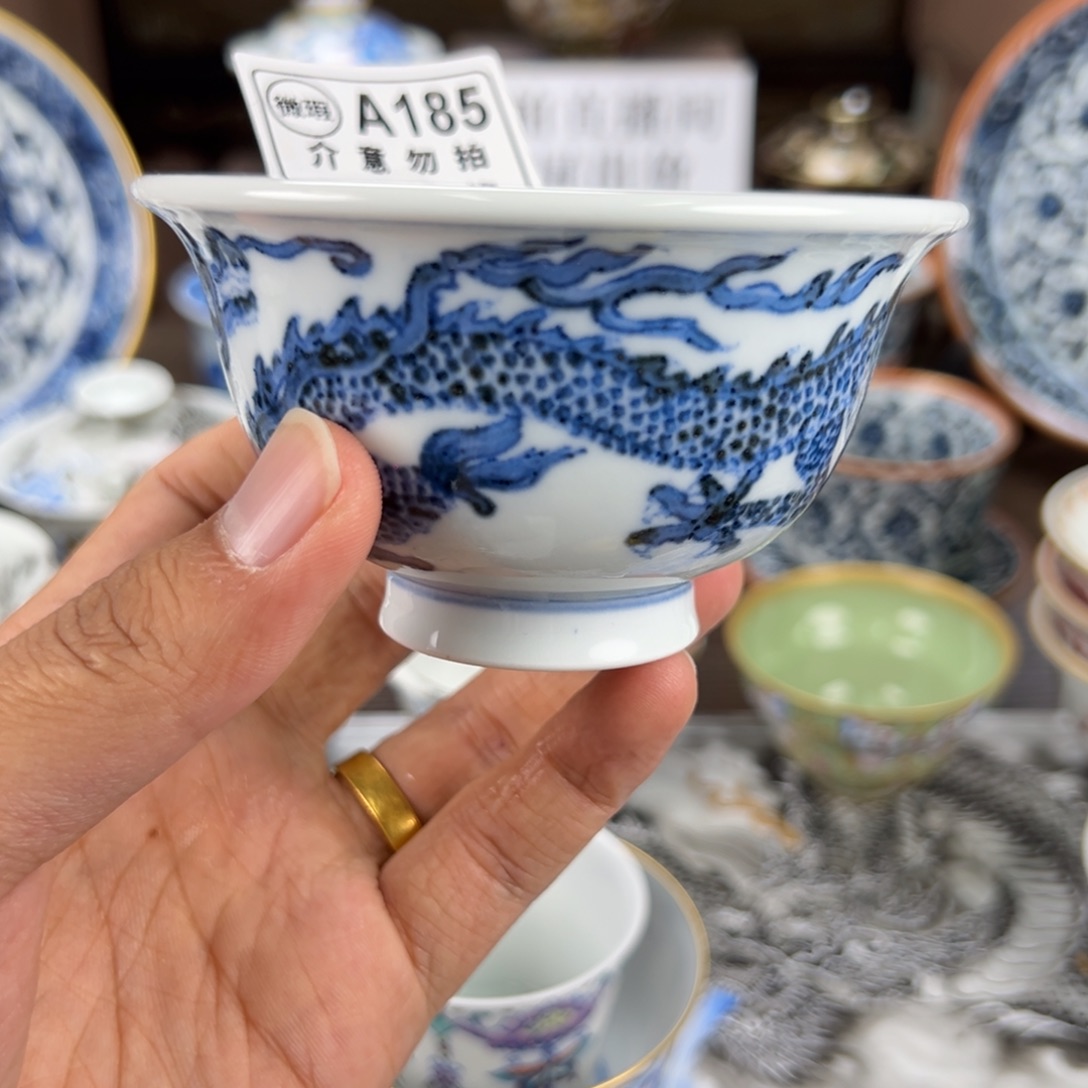 米***丫景德镇手工手绘陶瓷