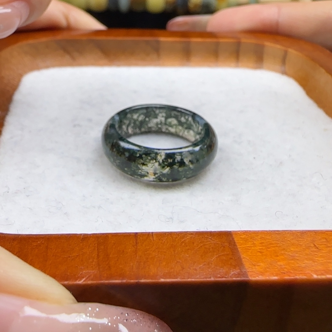 蛇纹石玉合金内径17.4小*宫