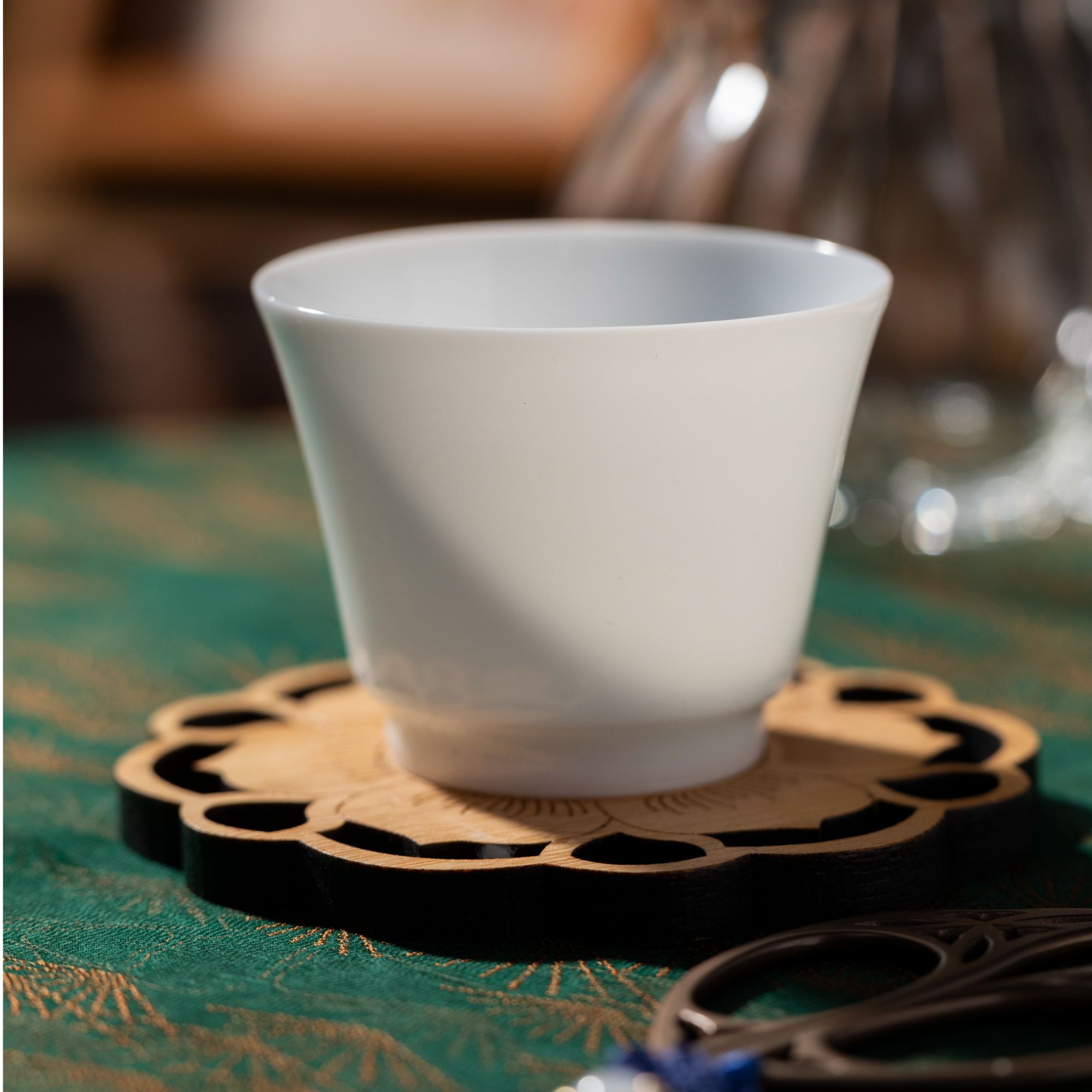 熊友根窑白瓷马蹄杯主人杯家用薄胎手工纯白