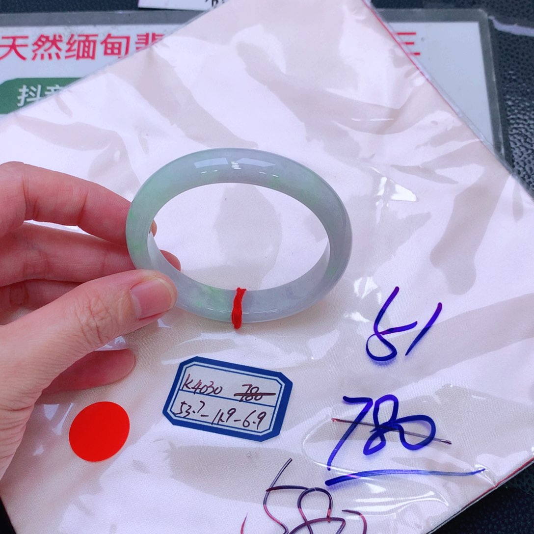 未镶嵌手镯翡翠缅甸翡翠手镯