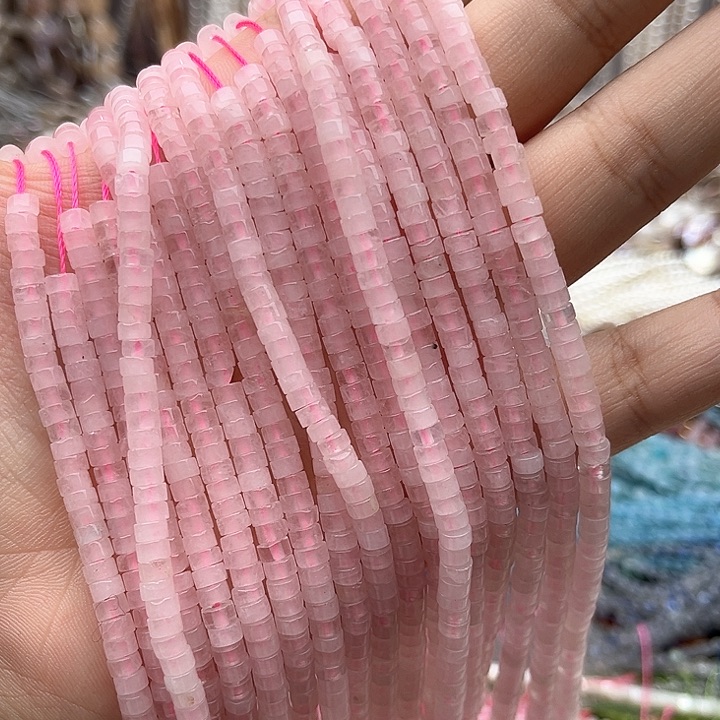 未镶嵌玛瑙/玉髓珠宝半成品一条4/2mm左右粉晶直切